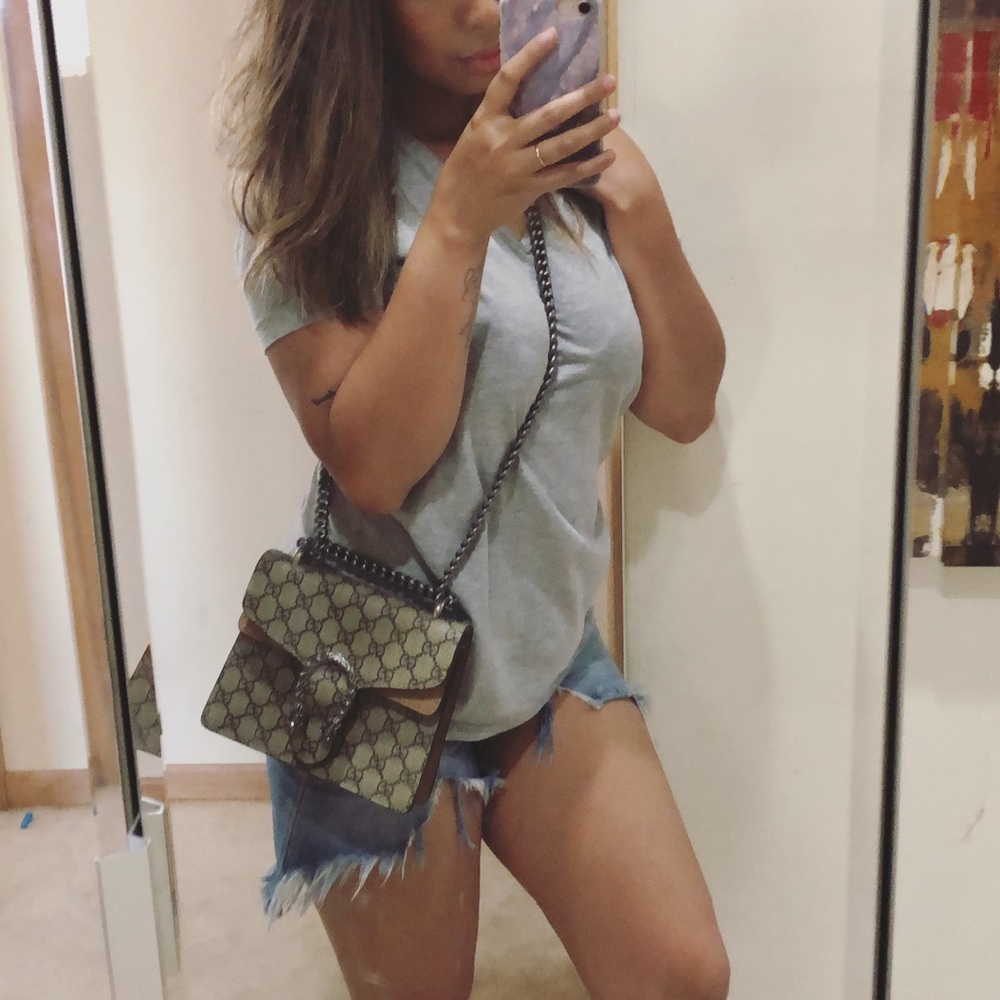 Meet your Posher, Jean